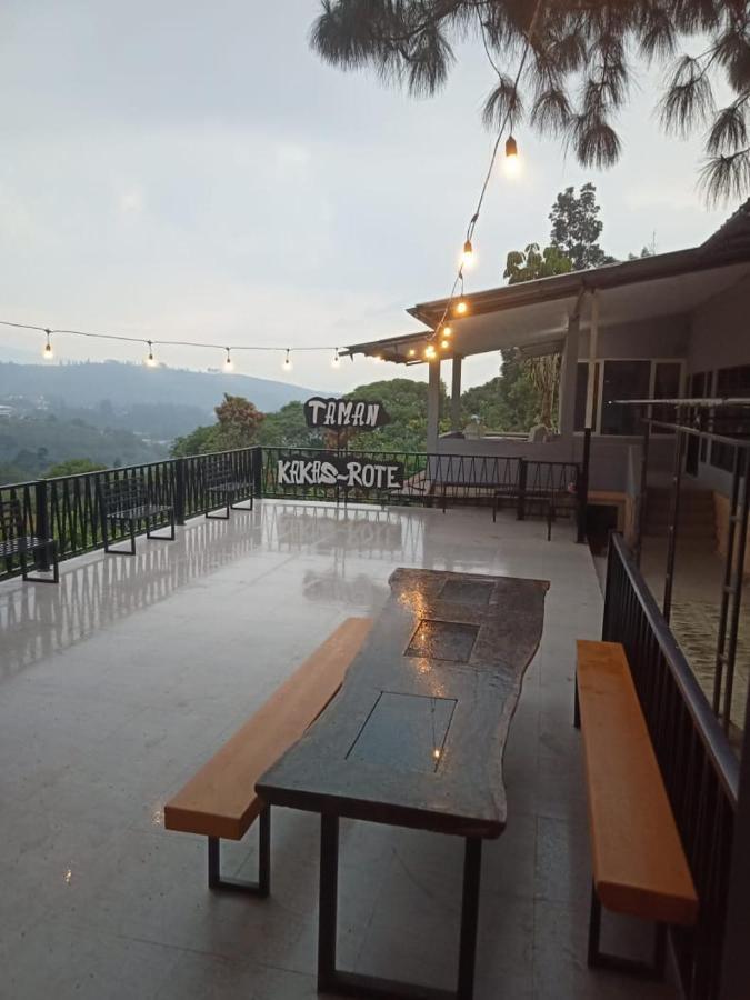 Villa Chacha At Macarena, Megamendung מראה חיצוני תמונה